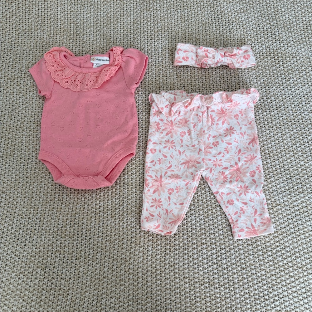 Daisy Fuentes Pink Lace Baby Top, Floral Pants and Hair Bow
